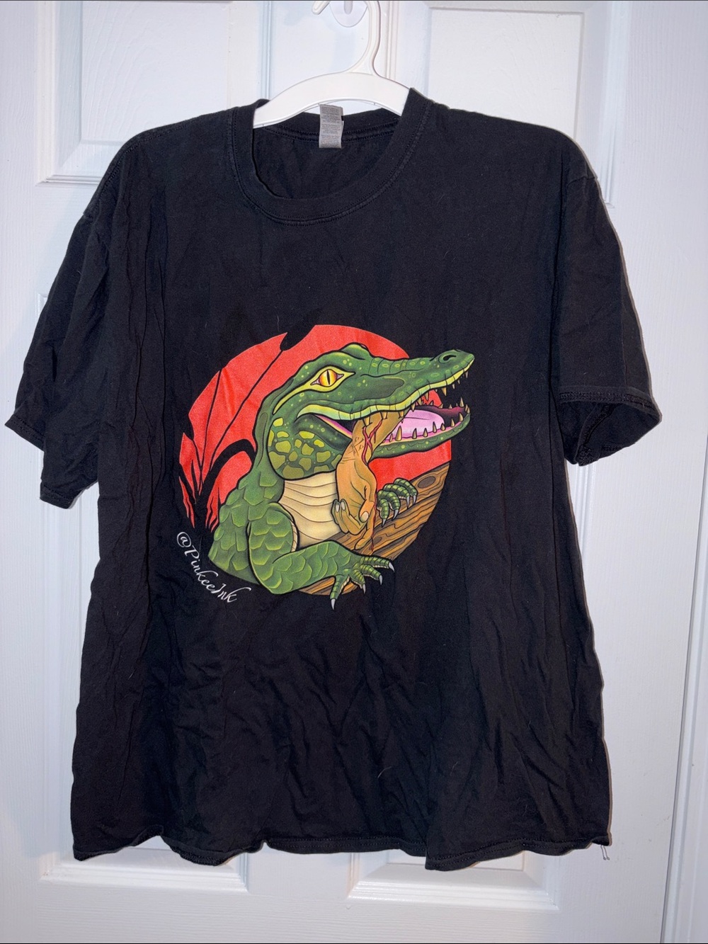 Black Alligator Graphic Pet Reptile T-Shirt